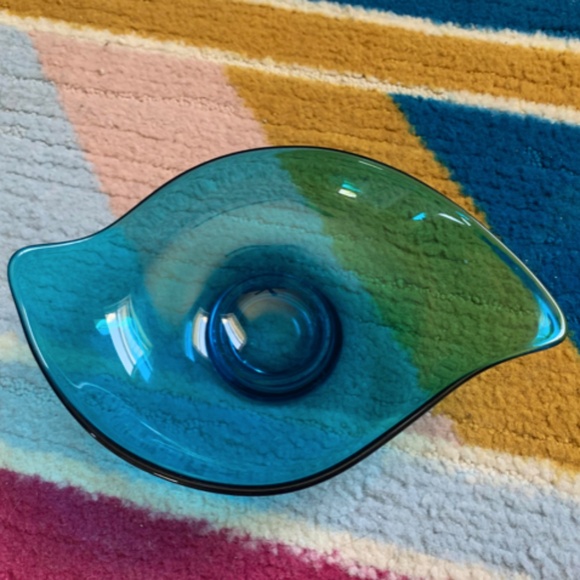 Viking Bluenique Dish - Picture 1 of 9